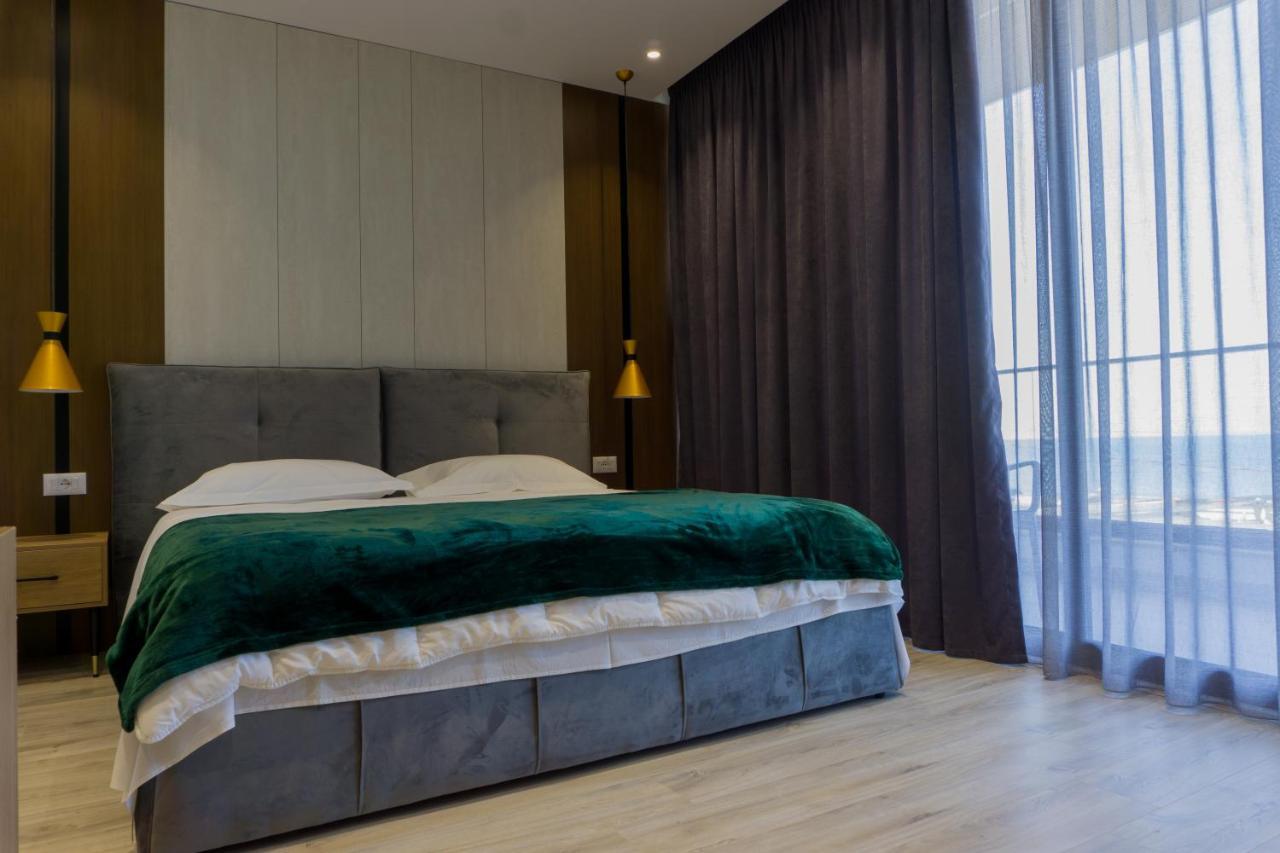 Hotel Morfeus Durres Exterior photo