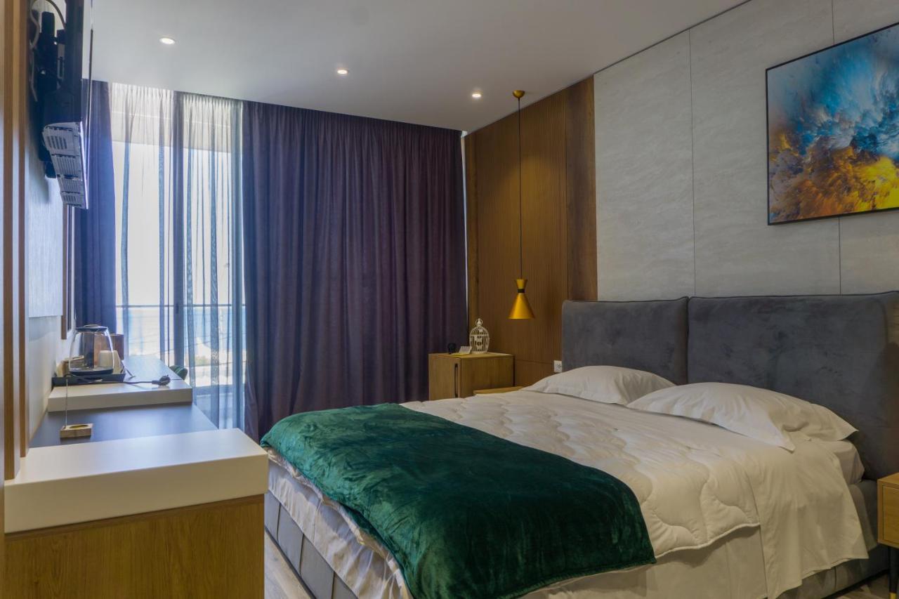 Hotel Morfeus Durres Exterior photo