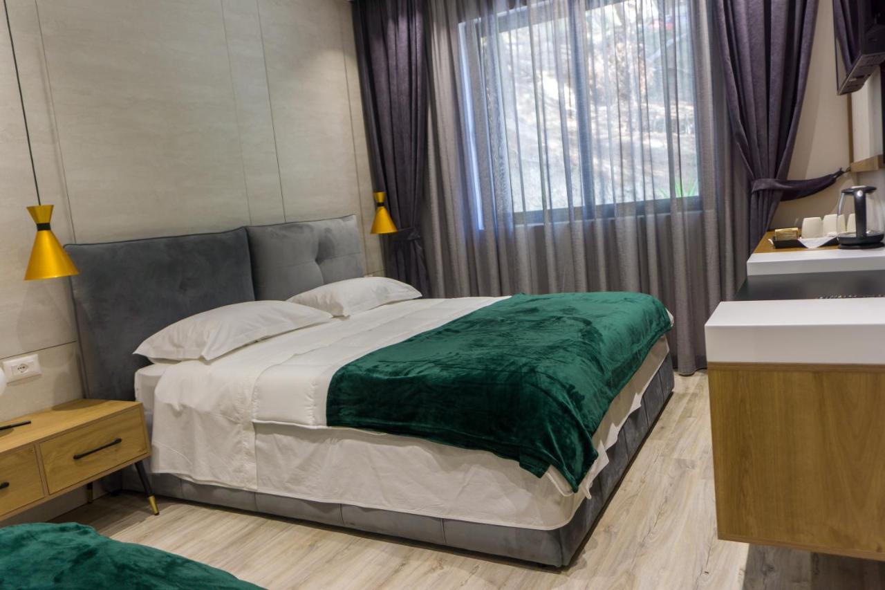 Hotel Morfeus Durres Exterior photo