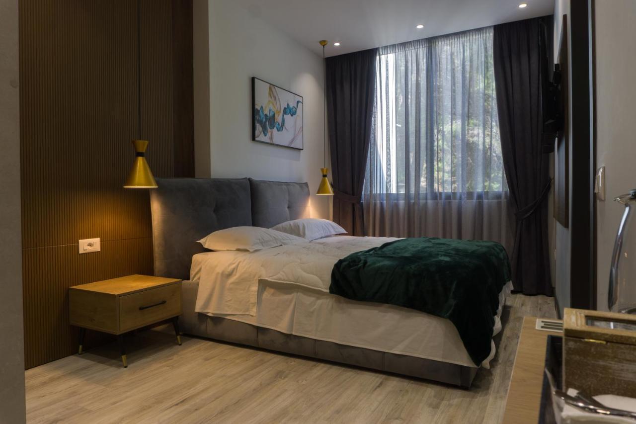 Hotel Morfeus Durres Exterior photo